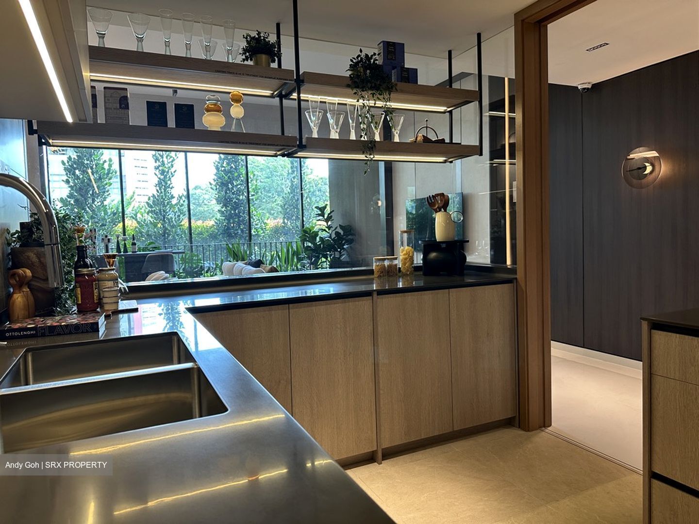 Flora Drive (D17), Condominium #589302811